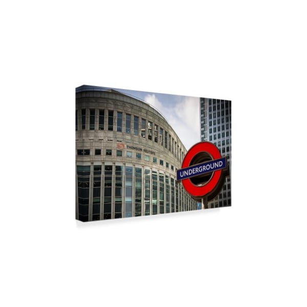 Giuseppe Torre 'Canary Wharf' Canvas Art,22x32